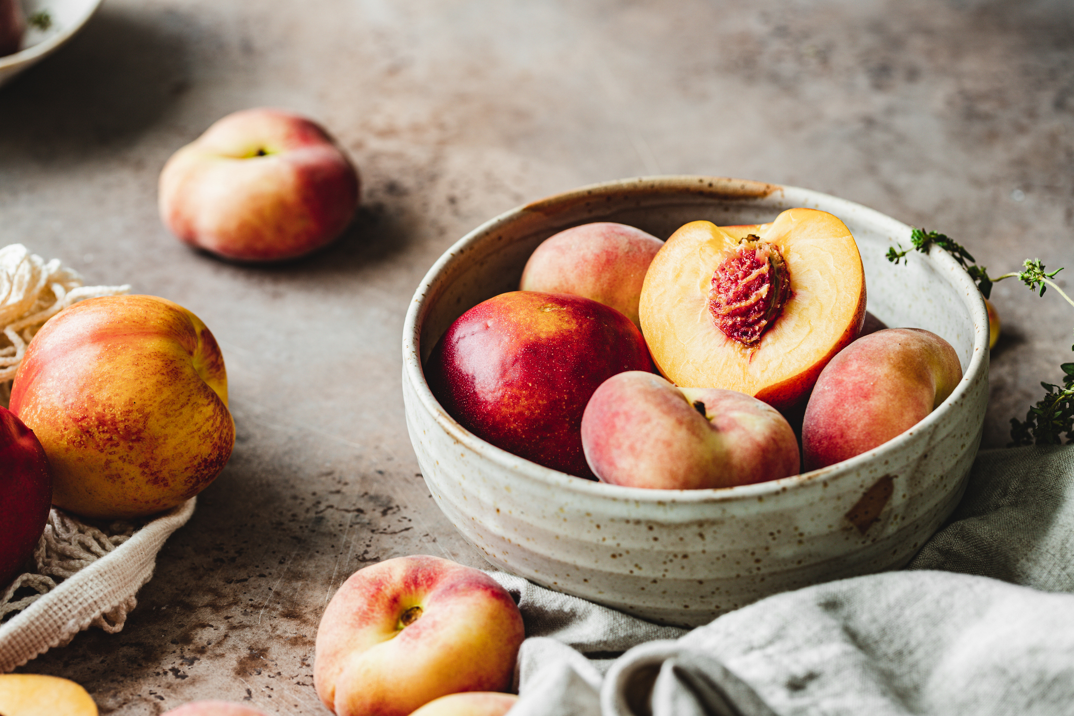 sliced peached and nectarines 